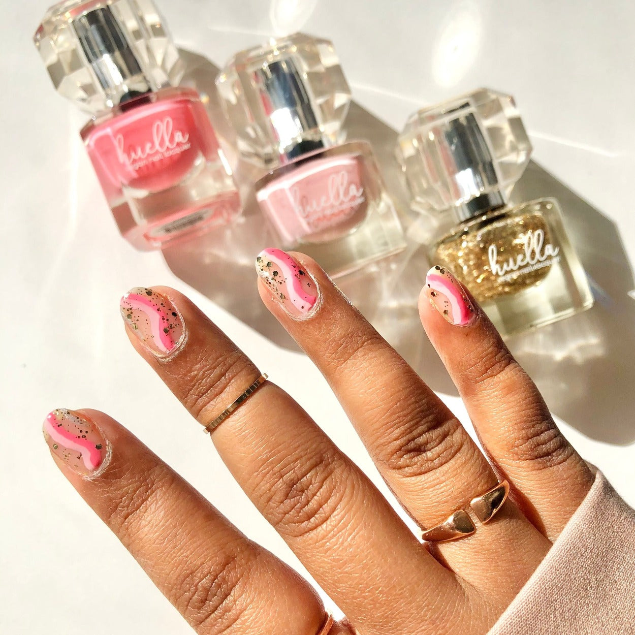 huella Gold-Faced Liar Nail Lacquer 0.4 Fl Oz