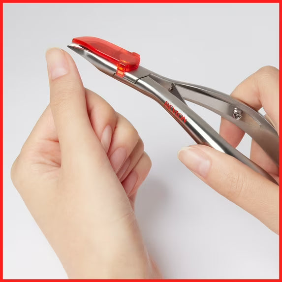 evlon No-Ricochet Cuticle Nail Nipper and Hangnail Remover, Ultra Sharp Non-Corrosion Stainless Steel Personal Grooming Tool with Strong Blades